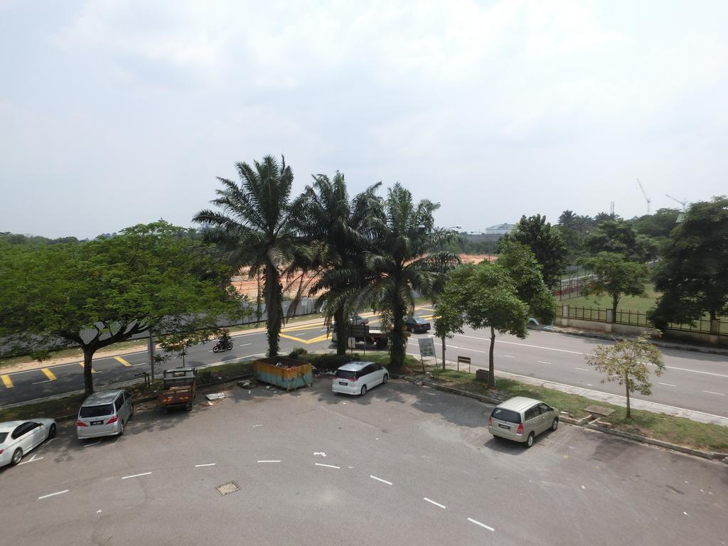 Nah Hotel Skudai Exterior foto