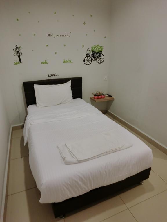 Nah Hotel Skudai Zimmer foto